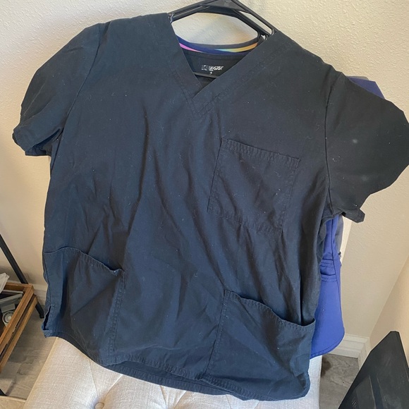 Set of 3 Scrubstar Scrub Tops - Picture 4 of 5